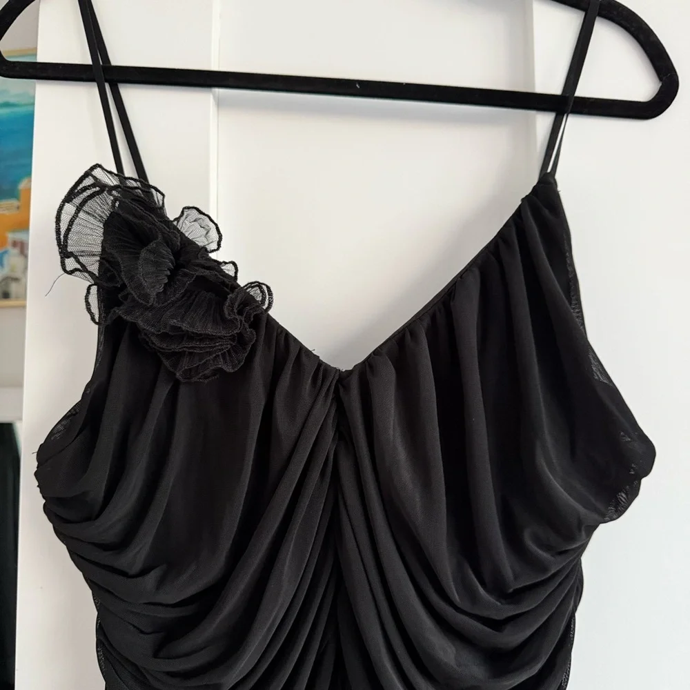 River Island Black Ruched Midi Dress - Picture 2 of 4